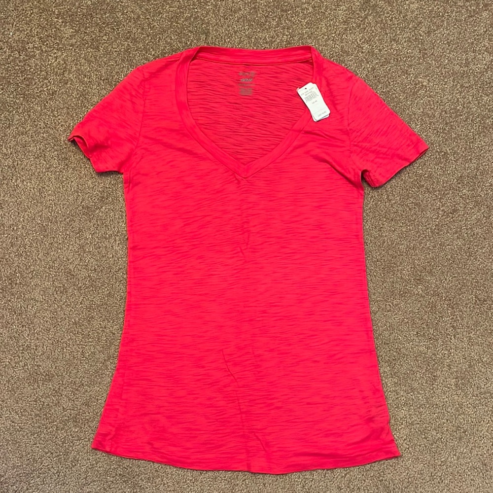 NWT Aerie v neck tee